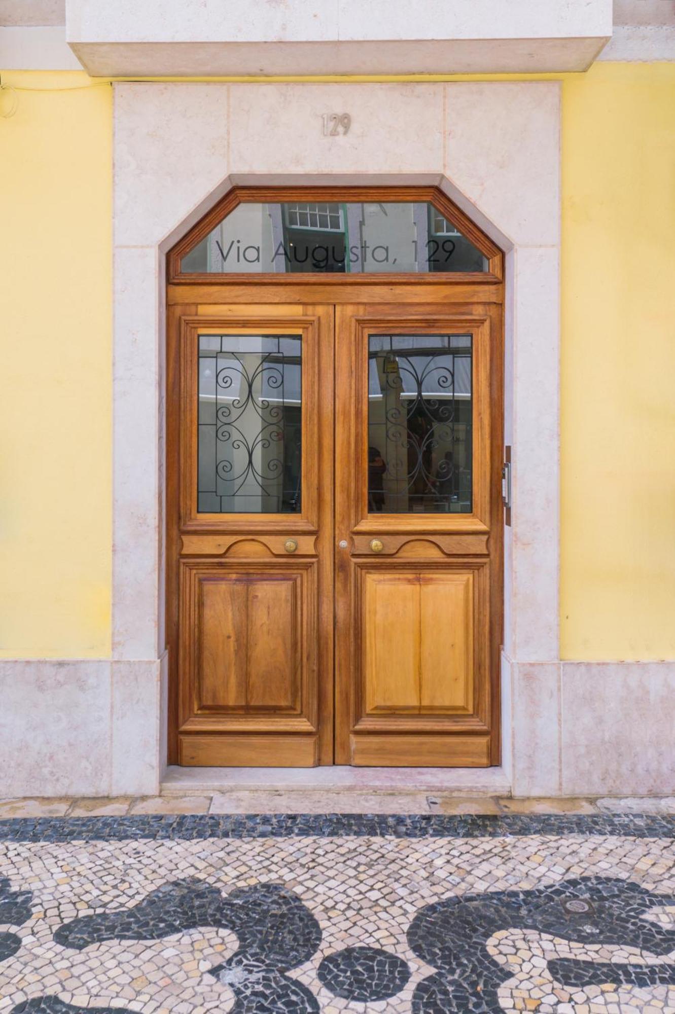 Apartment Via Augusta 129 Lissabon